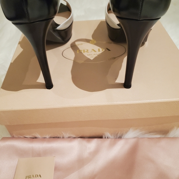 Prada Spazzolato Nero Talco Platform Heels - Picture 11 of 14